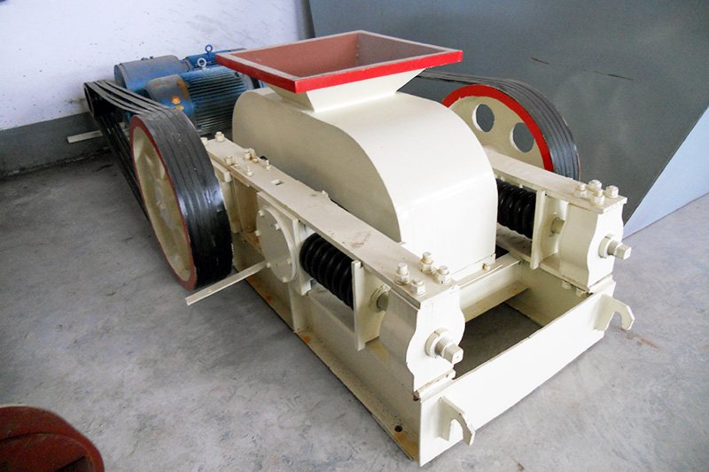雙輥破碎機(jī)，對(duì)輥式制砂機(jī)