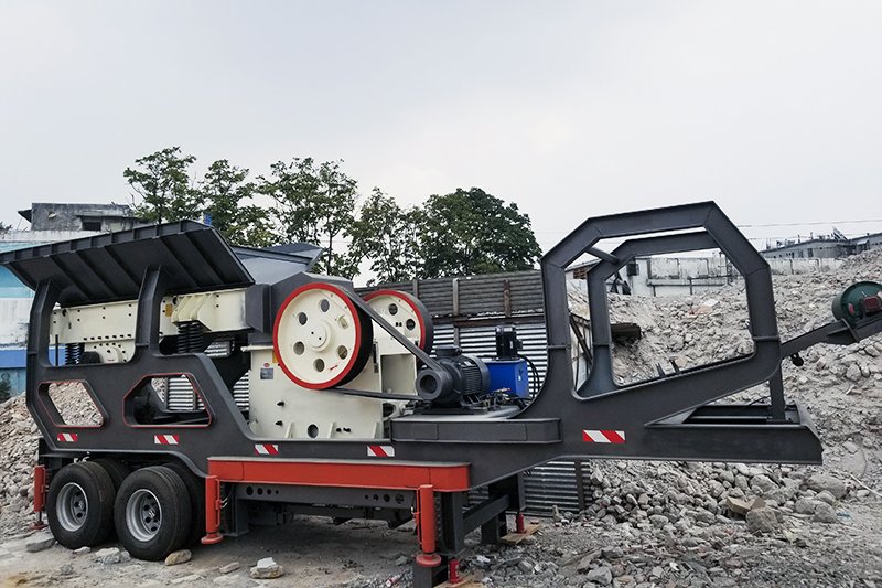 移動(dòng)式建筑垃圾生產(chǎn)線粗破車(chē)