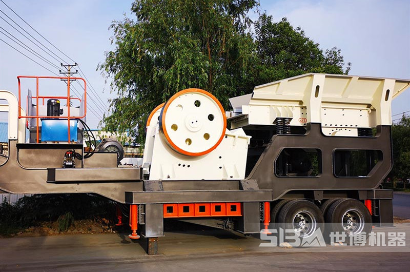 輪胎式破碎站結(jié)構(gòu)，有輪胎可移動(dòng)