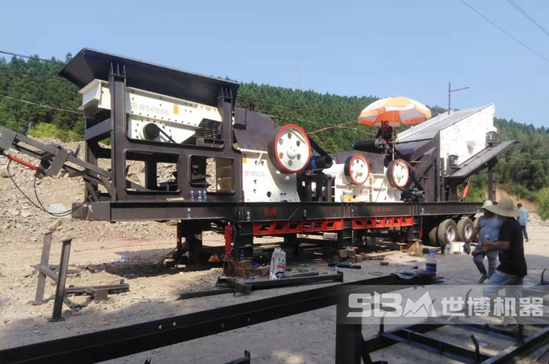 建筑垃圾破碎機(jī)——移動(dòng)破碎機(jī)