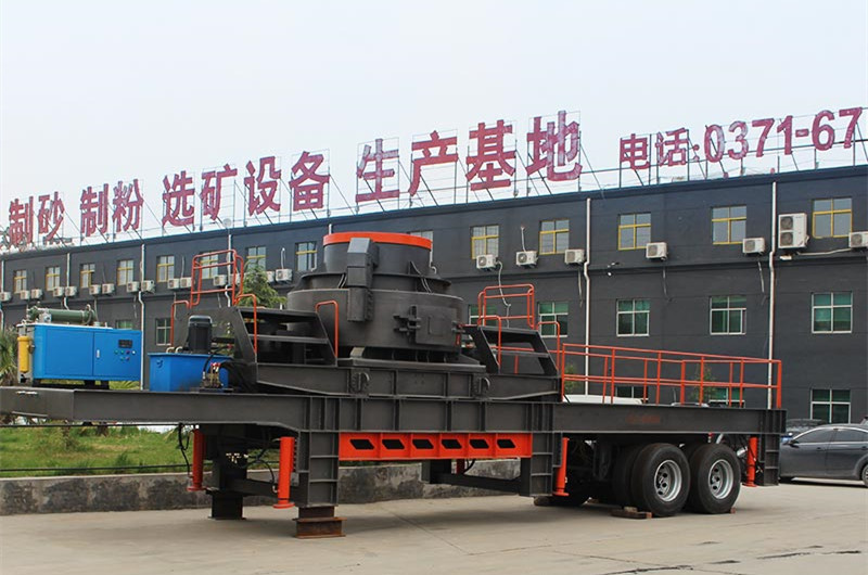 鵝卵石沖擊式移動(dòng)破碎站