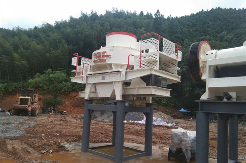 沖擊式破碎機，破碎河卵石細(xì)碎整形機