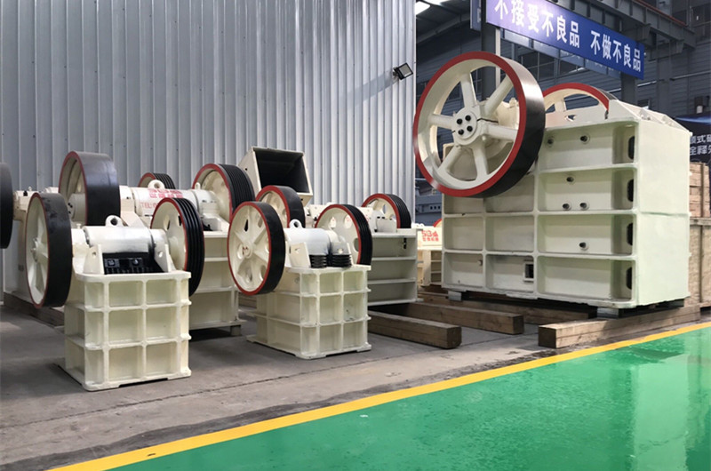 碎石鄂破機(jī)設(shè)備