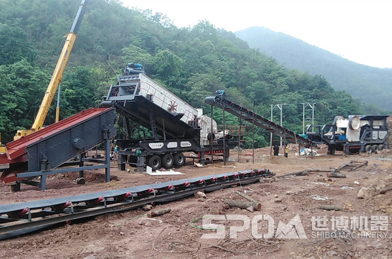 廣州佛山徐總反擊破移動破碎站安裝現(xiàn)場
