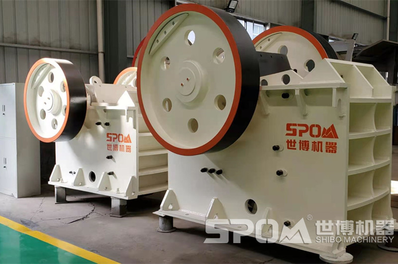 粗料破碎機(jī)顎式破碎機(jī)