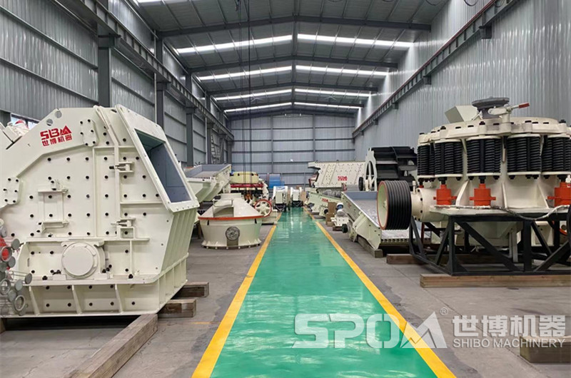 大型、中型破碎機(jī)生產(chǎn)車間