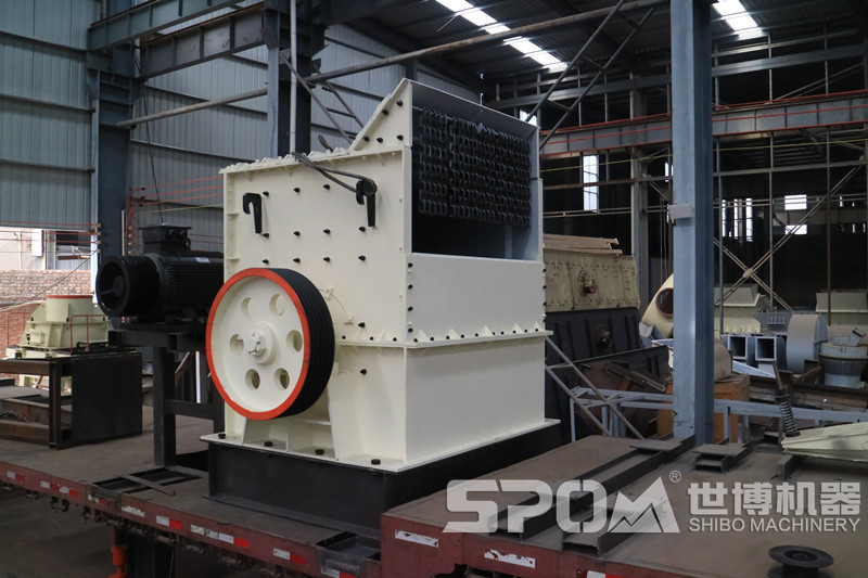 箱式破碎機(jī)，能破碎二十公分石英石