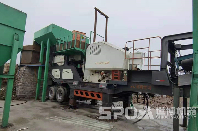 粗碎建筑垃圾粉碎設(shè)備，顎破移動(dòng)破碎機(jī)