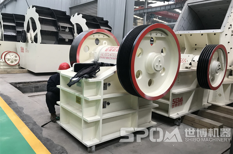 便宜的石頭石子機，找源頭生產(chǎn)廠家河南世博